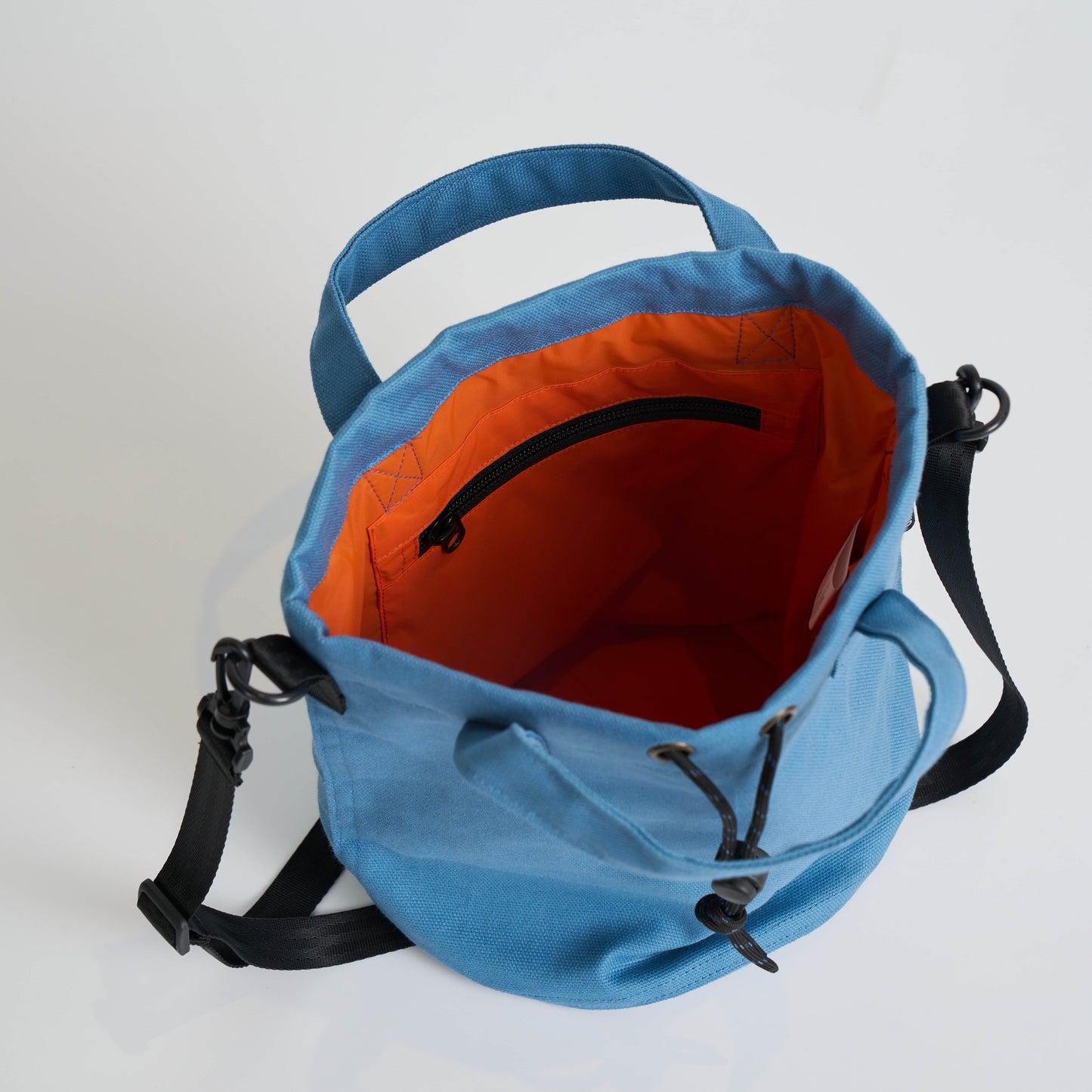 Underline Drawstring bag with detachable strap