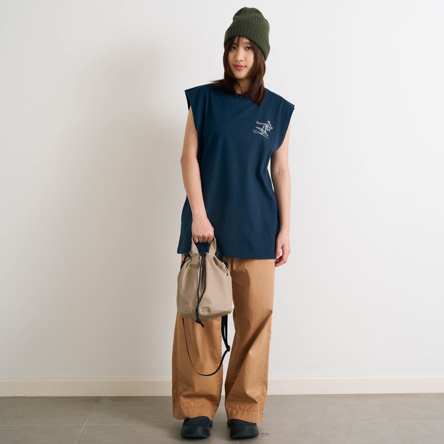 Underline Drawstring bag with detachable strap