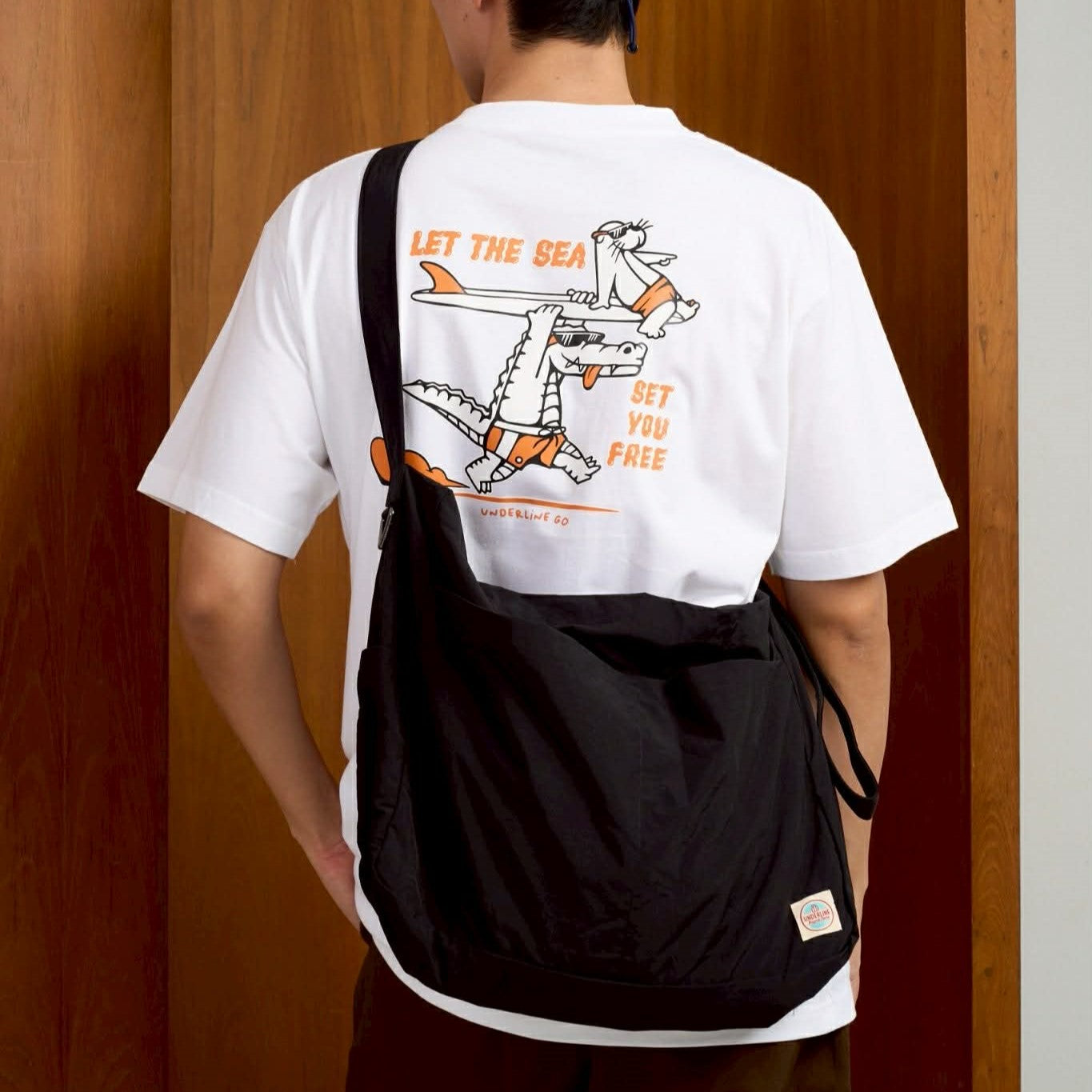 Underline Big Nylon Mail Bag / Sling Bag / Messenger Bag