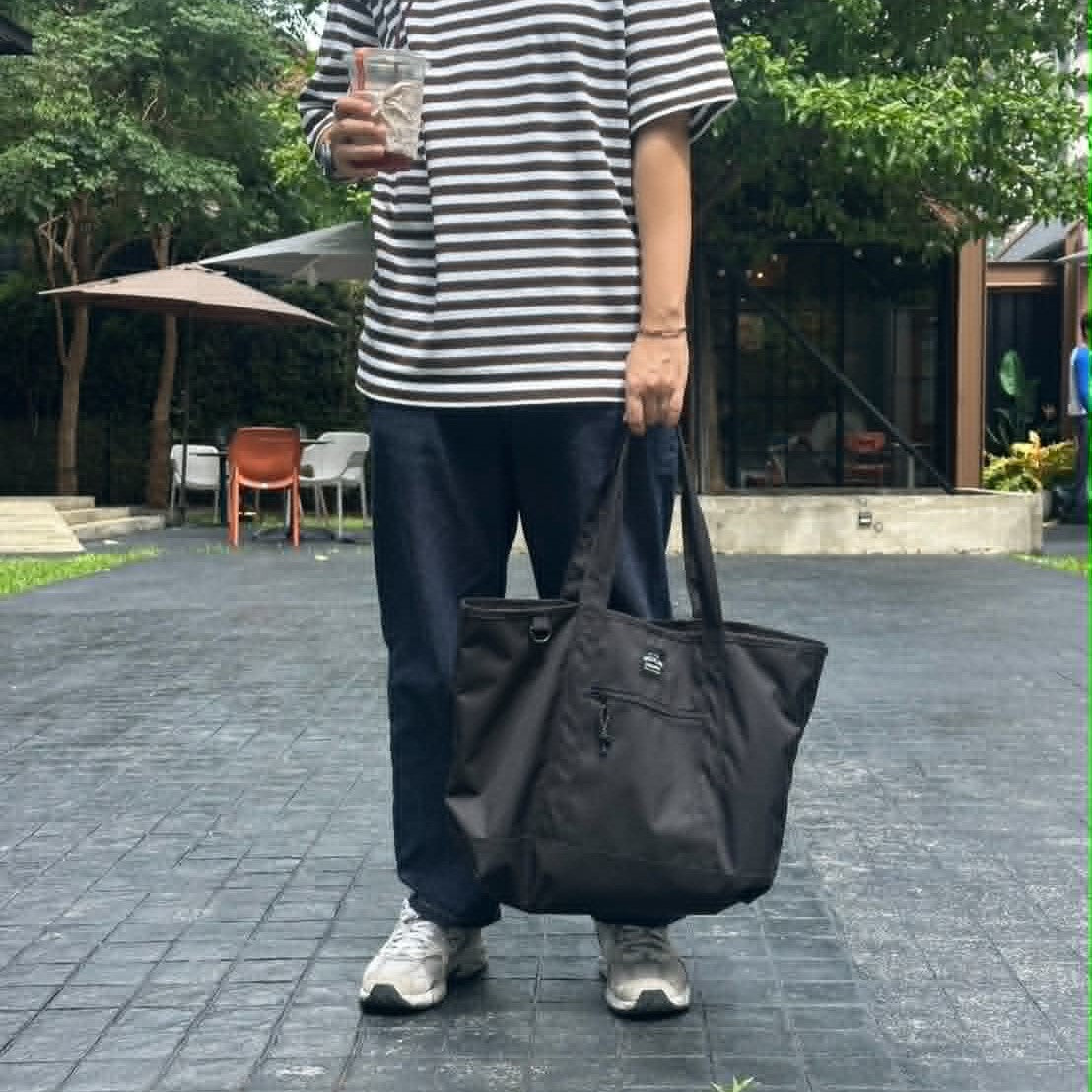 Underline recycled polyester tote bag / lightweight / water-resistant