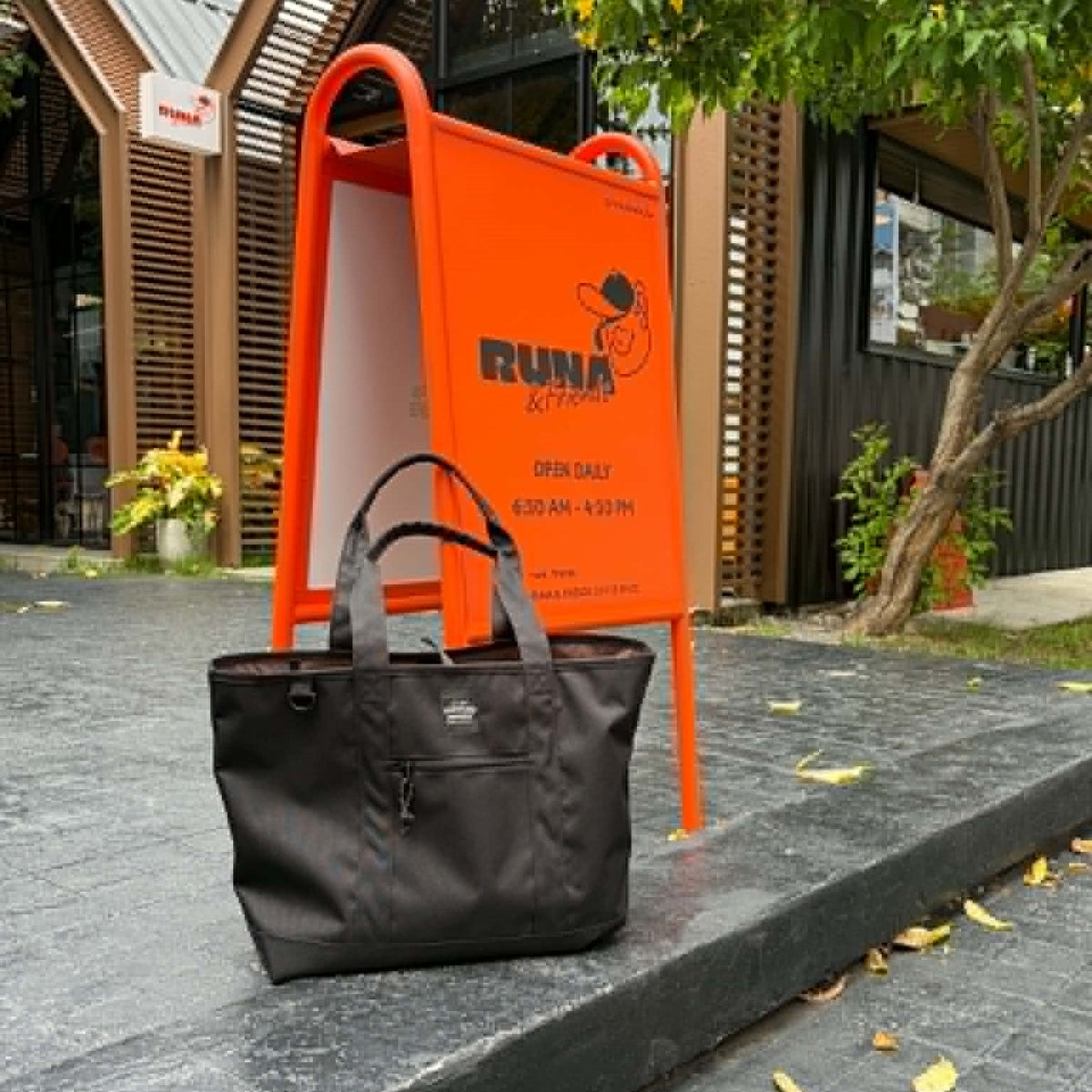 Underline recycled polyester tote bag / lightweight / water-resistant